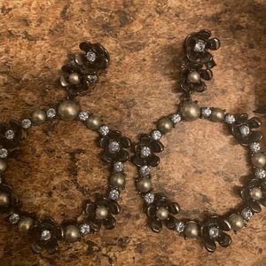 Kate Spade flower hoop earring’s